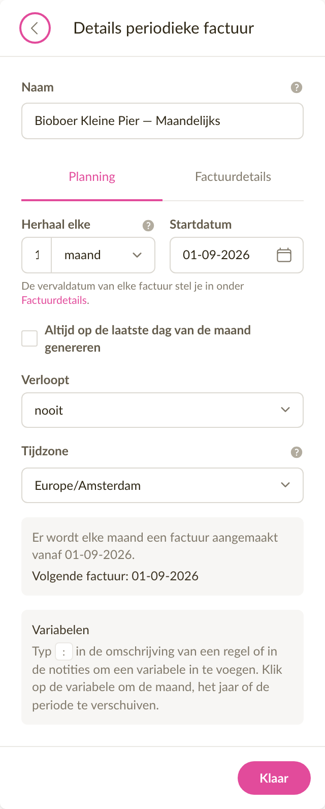 Het planningstabblad van een periodieke factuur die elke maand terugkomt, met de startdatum en de datum van de volgende factuur
